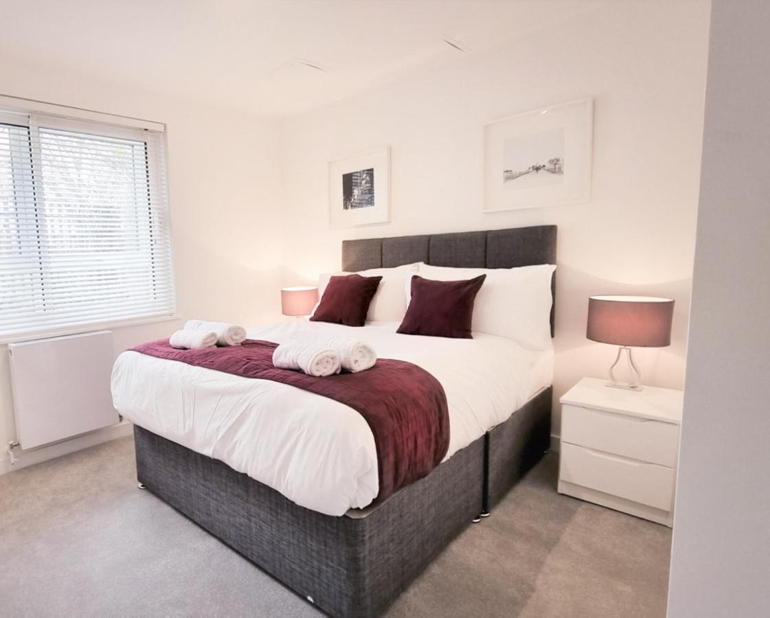 Roomspace Serviced Apartments - Kew Bridge Court London Bagian luar foto